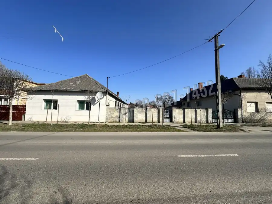 eladó családi ház, Szarvas